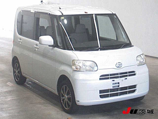 DAIHATSU TANTO 2008