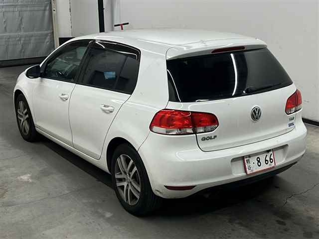 VOLKSWAGEN GOLF 2011