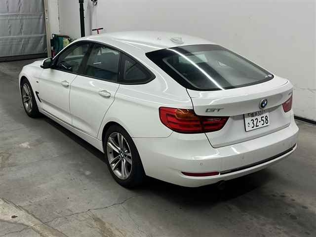 BMW 3 SERIES 2013