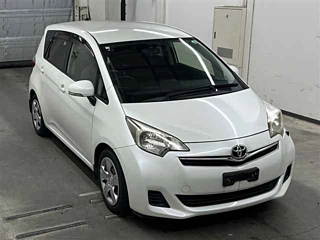 TOYOTA RACTIS 2012