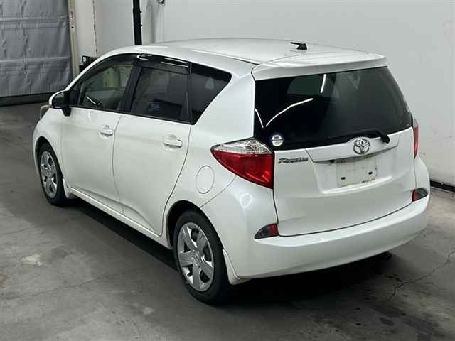 TOYOTA RACTIS 2012