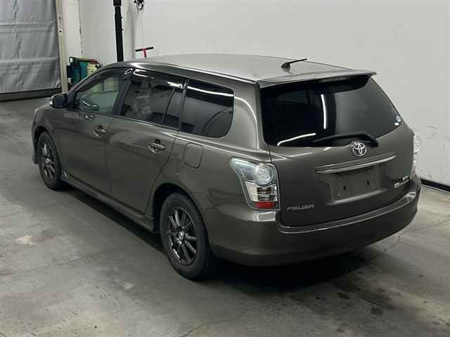 TOYOTA COROLLA FIELDER 2010