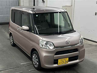 DAIHATSU TANTO 2015