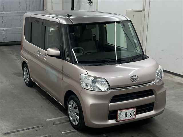 DAIHATSU TANTO 2014