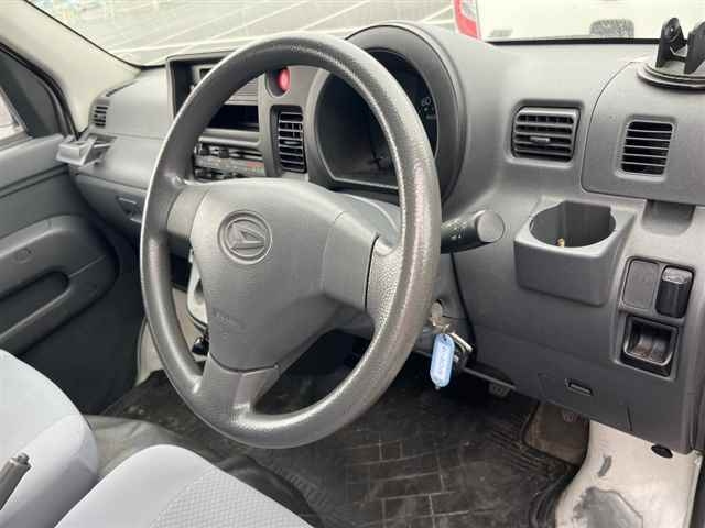 DAIHATSU HIJET VAN 2016