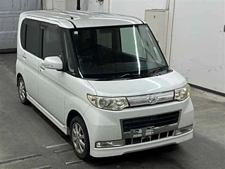 DAIHATSU TANTO 2009