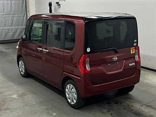 DAIHATSU TANTO 2018