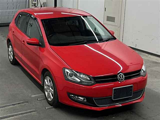 VOLKSWAGEN POLO 2013