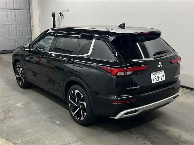 MITSUBISHI OUTLANDER PHEV 2024