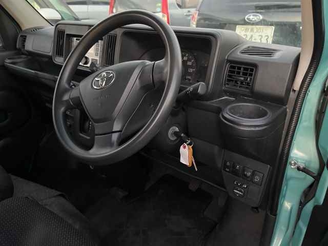 TOYOTA PIXIS VAN 2019