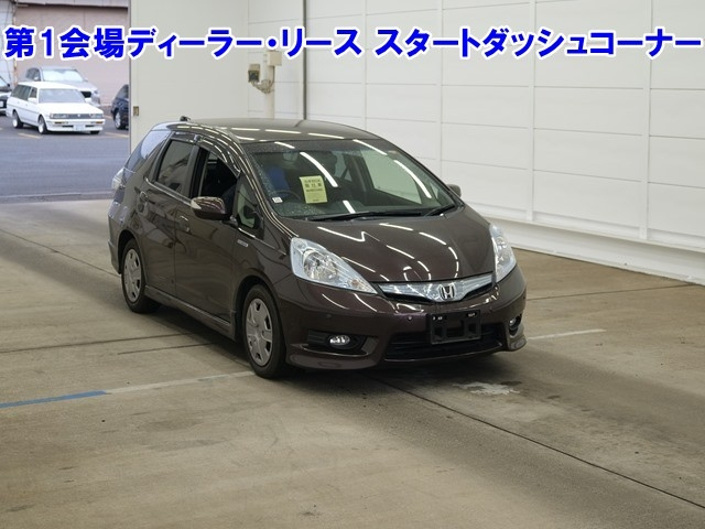 HONDA FIT SHUTTLE 2013