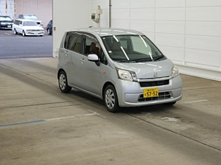 DAIHATSU MOVE 2013