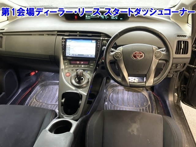 TOYOTA PRIUS 2013