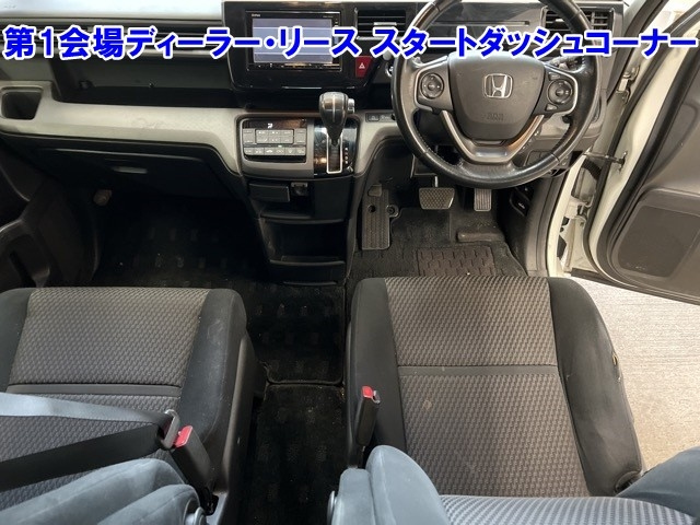 HONDA STEP WAGON 2016