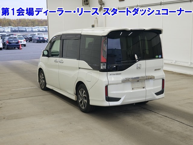 HONDA STEP WAGON 2016