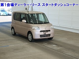 DAIHATSU TANTO 2011