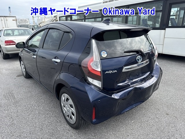 TOYOTA AQUA 2019