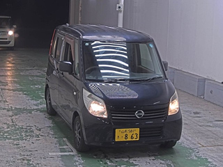 NISSAN ROOX 2010