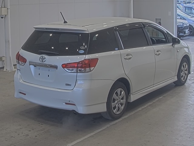 TOYOTA WISH 2010