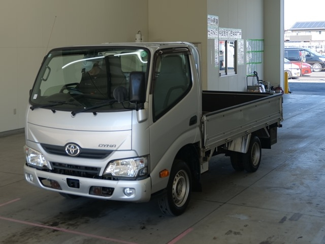 TOYOTA DYNA 2018