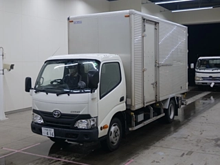 TOYOTA DYNA 2018