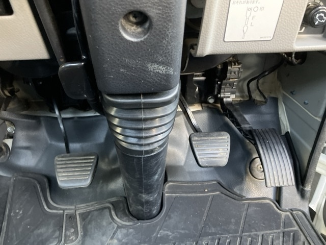 MITSUBISHI CANTER 2019