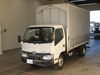 TOYOTA DYNA 2018