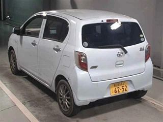 DAIHATSU MIRA E S 2013