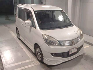 SUZUKI SOLIO 2010