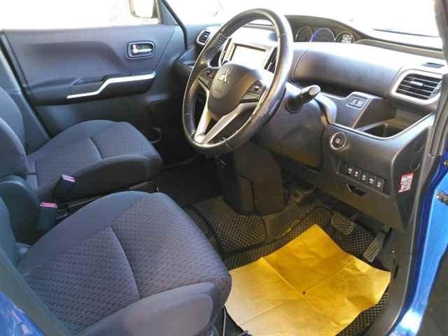 MITSUBISHI DELICA D2 2017