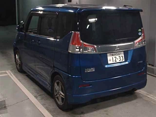 MITSUBISHI DELICA D2 2017