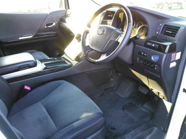 TOYOTA VELLFIRE 2012