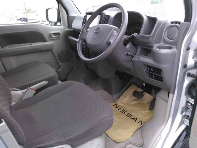 NISSAN CLIPPER VAN 2023