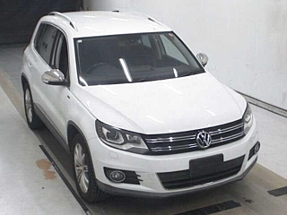 VOLKSWAGEN TIGUAN 2015