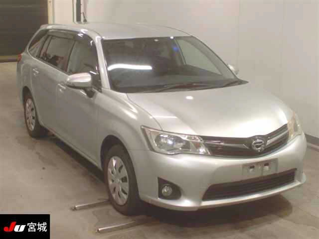 TOYOTA COROLLA FIELDER 2013