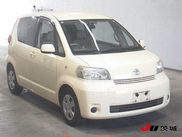 TOYOTA PORTE 2009