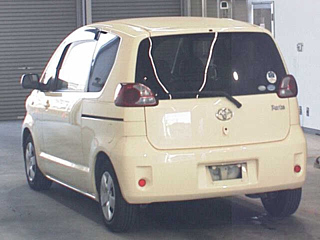 TOYOTA PORTE 2009