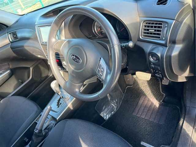 SUBARU FORESTER 2011