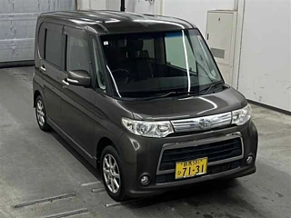 DAIHATSU TANTO 2011