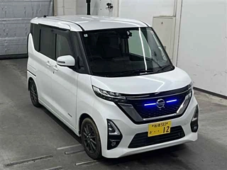 NISSAN ROOX 2022