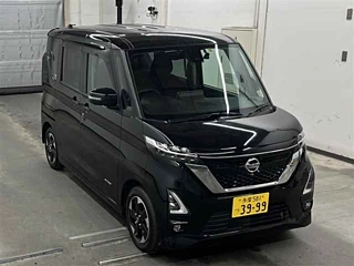 NISSAN ROOX 2023