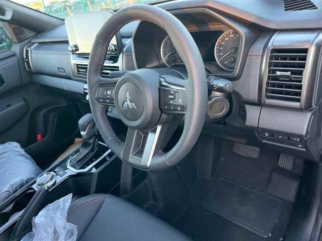 MITSUBISHI TRITON 2025