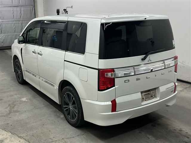 MITSUBISHI DELICA D5 2019