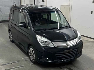 MITSUBISHI DELICA D2 2015