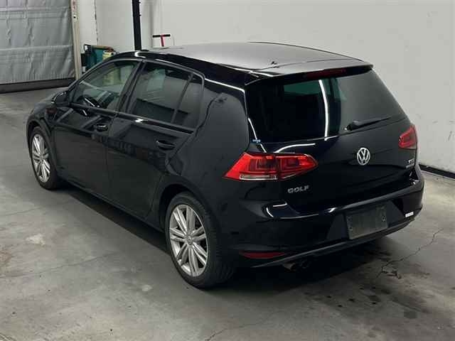 VOLKSWAGEN GOLF 2013