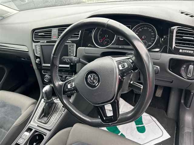 VOLKSWAGEN GOLF 2013