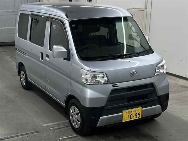 TOYOTA PIXIS VAN 2018