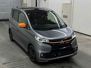 MITSUBISHI EK CUSTOM 2019