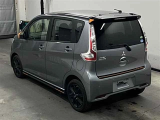 MITSUBISHI EK CUSTOM 2019