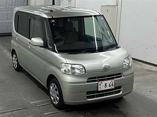 DAIHATSU TANTO 2012